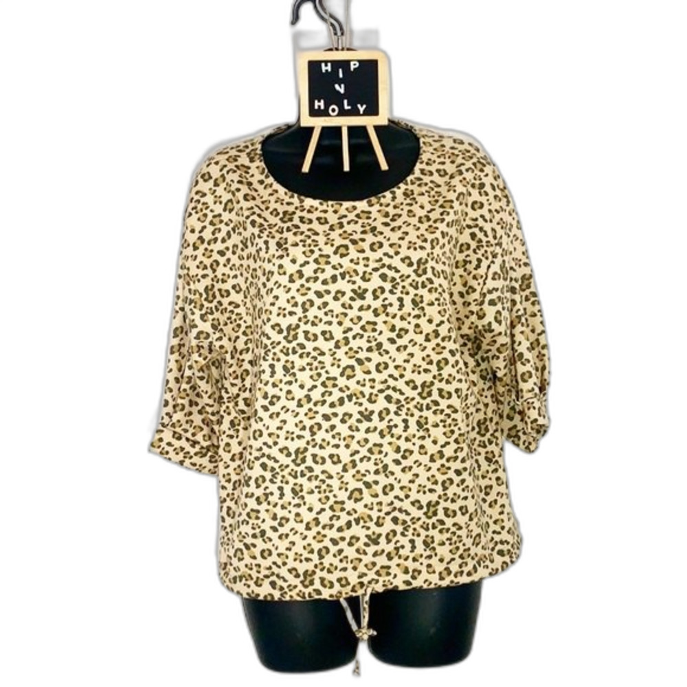 Kim & Cami Short Sleeved Animal Print Tan Top Beige Size Medium